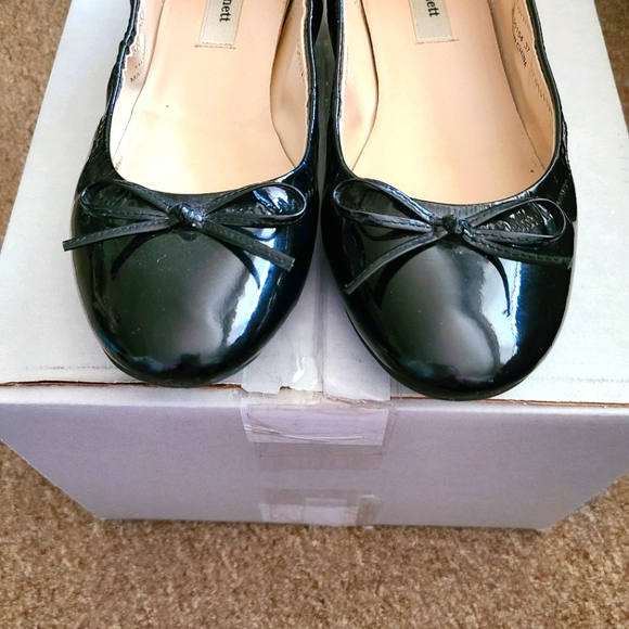 L.K. Bennett Black Flats - Picture 2 of 6